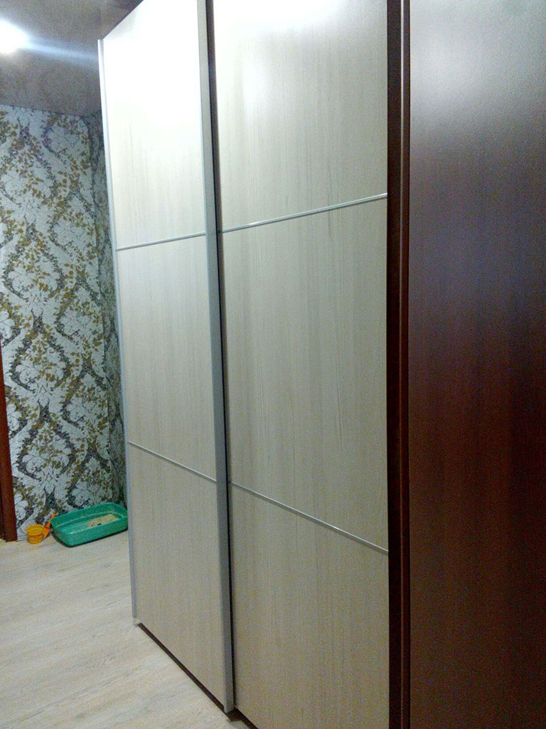 Отдельно стоящий шкаф купе К12
