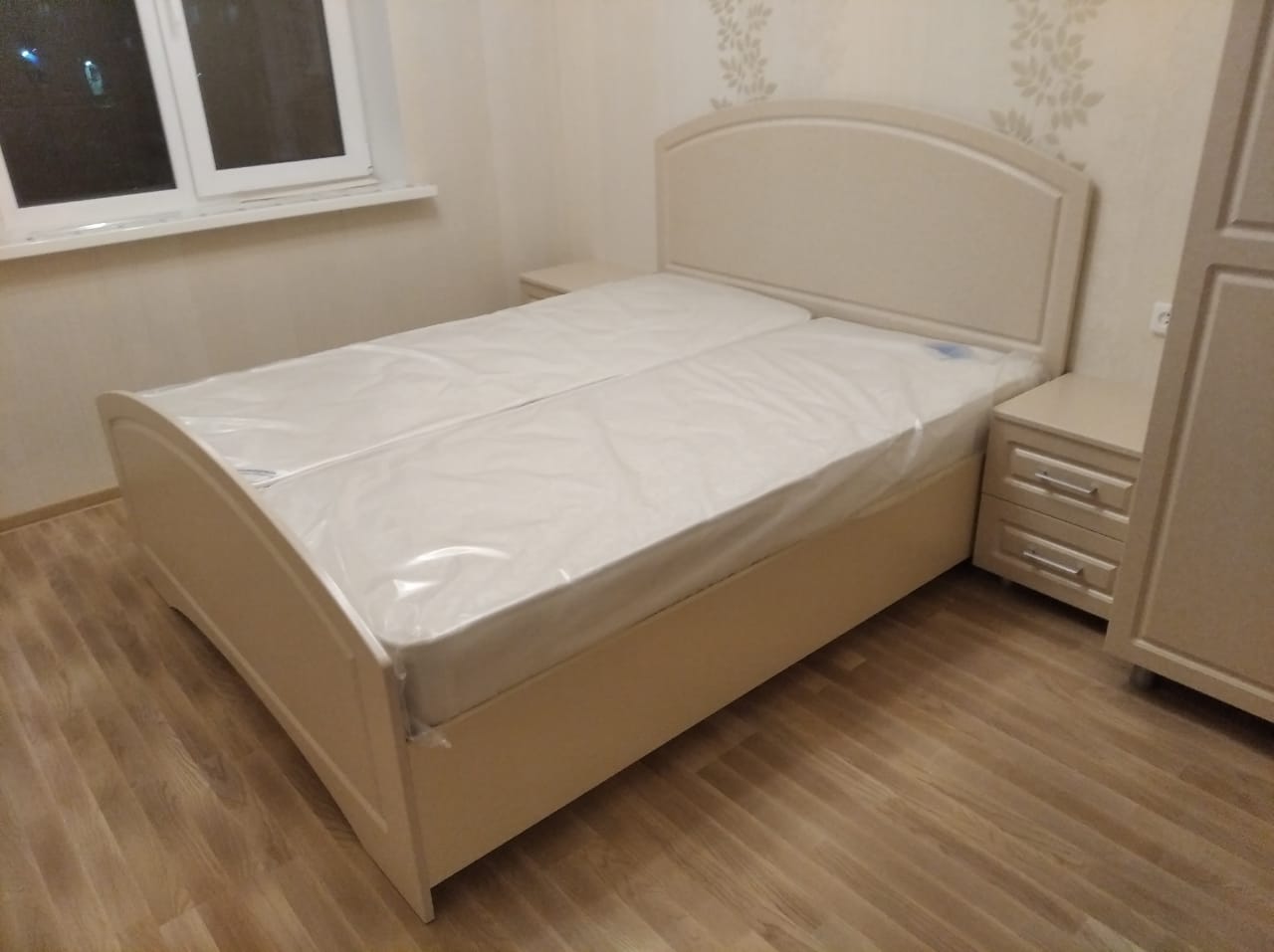 Спальный гарнитур 4